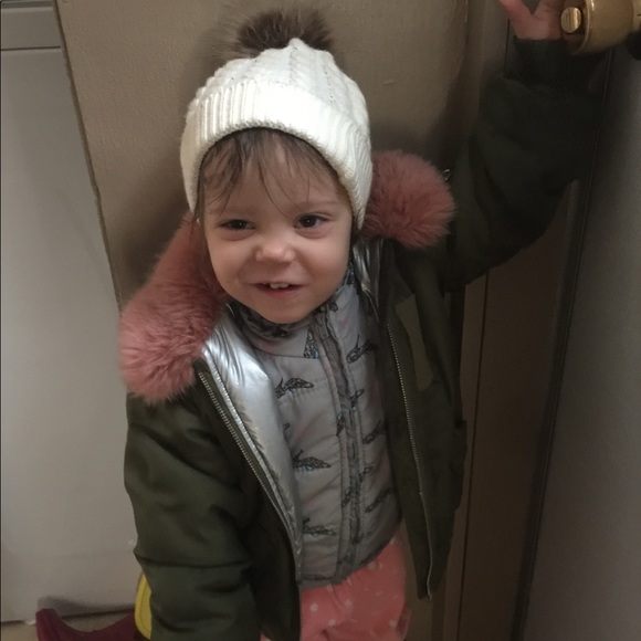 Mommy and Me Beanie set - Picture 7 of 8